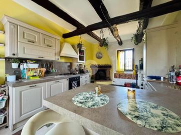 BIFAMILIARE A CARIGNANO