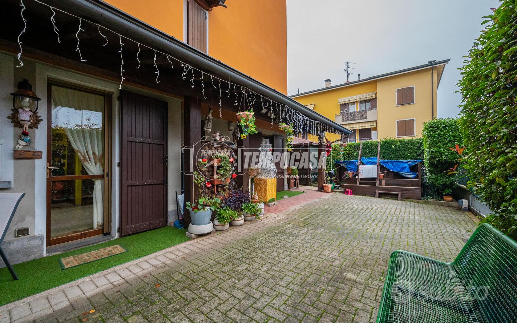 Appartamento – RE - Vista 2