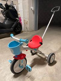 Triciclo Goki con maniglione di spinta