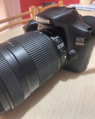 Canon eos 1300d con obiettivo 18-135 stabilizzato