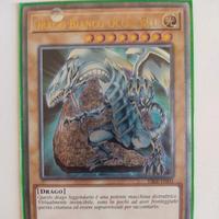 Drago bianco occhi blu Yu-Gi-Oh 