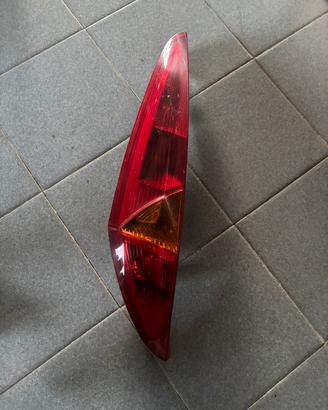 Faro posteriore sx fiat punto 188 1 serie