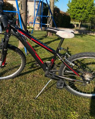 Bicicletta MT  cerchi 24