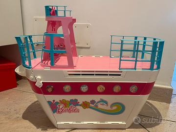 nave yacht di barbie