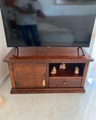 Mobile porta tv in arte povera