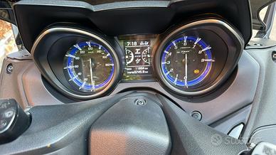 Yamaha t-max tech max