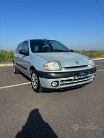 Renault Clio NEOP. 1.2 cat 3 porte RT