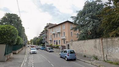 Stanza singola a Monza-libera subito