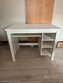 Scrivania Ikea