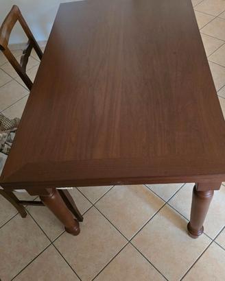 Tavola più sedie sala/cucina