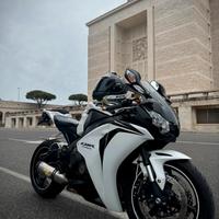 CBR 1000 RR