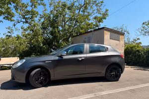 Alfa Romeo 2011 1.6
