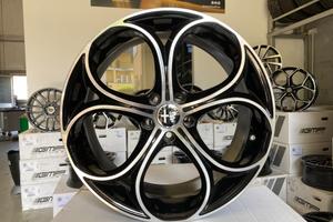 Cerchi Alfa Romeo raggio 18 NUOVI cod.87433