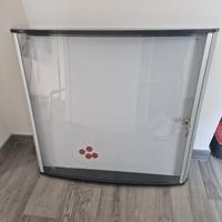 bacheca per affissioni