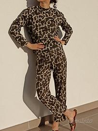 pantaloni e blusa leopardata tg. M