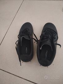 scarpe da calcio con tacchetti 