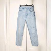 Jeans Bershka modello boyfriend a vita alta.  - Ve