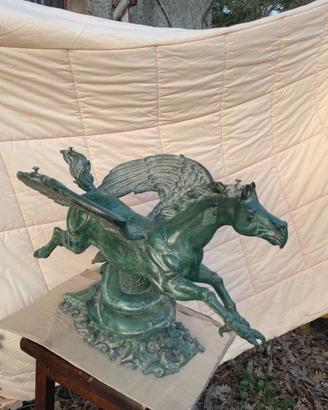 Cavallo in rame per tavolo sala