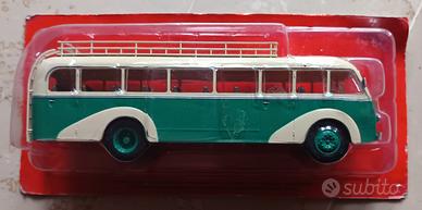 autobus panhard movic IE 24 1:43