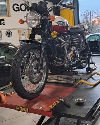 Triumph Bonneville T100 a iniezione 2 allestimenti