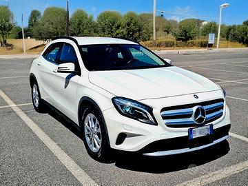 Mercedes GLA 200 d Automatic Permuto