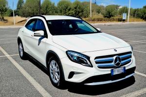 Mercedes GLA 200 d Automatic Permuto