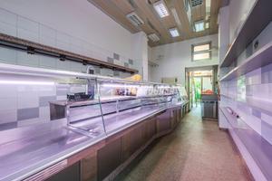 Negozio a Milano Via Antonio Salieri 2 locali