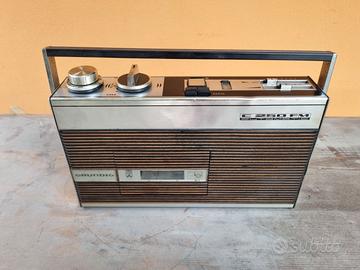 radio registratore Grundig 250fm automatic