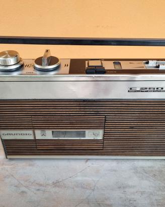 radio registratore Grundig 250fm automatic