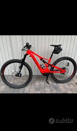 Specialized Turbo Levo E-Bike carbonio