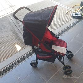 Passeggino leggero chiusura a libro.