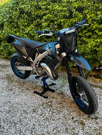 Tm EN125