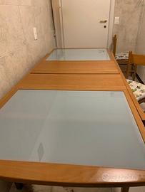 Tavolo da pranzo in vetro allungabile con 4 sedie