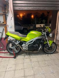 Vendo Triumph speed triple 955i