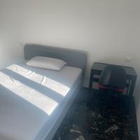 Stanza in casa in condivisione