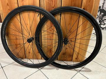 Ruote Bontrager CARBON XXX 2 DISC 1230 grammi