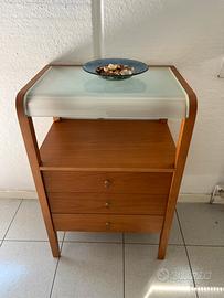 Mobiletto in ciliegio