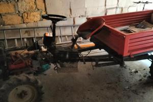 Motozappa 10 cavalli a nafta con rimorchio Brumita