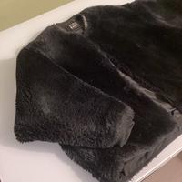 Pelliccia sintetica nera Zara Basic