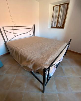 Letto matrimoniale