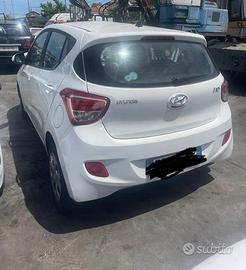 Hyundai i 10 anno 2016
