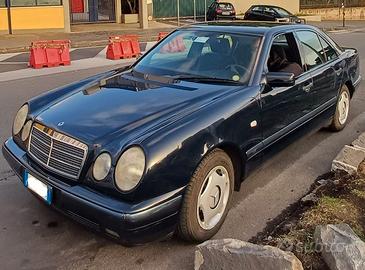 Mercedes-benz anno 1996
