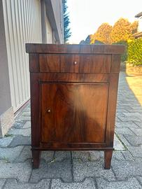 Comodino d’epoca