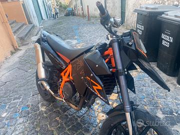 Ktm 690 supermoto