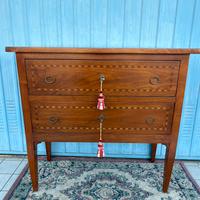 Piccolo cassettone stile Luigi XVI