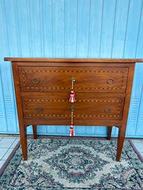 Piccolo cassettone stile Luigi XVI