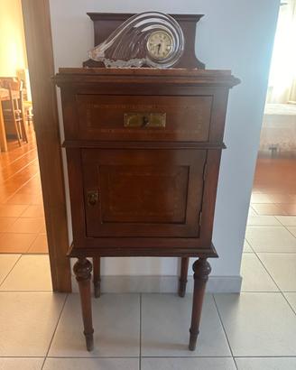 Mobiletto con piano in marmo rosso Venezia