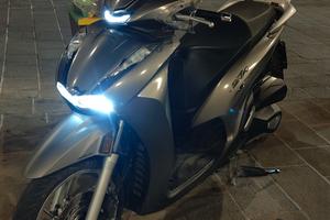 Honda sh 350