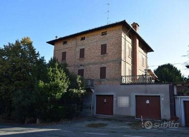 Immobile in asta di 627 m² con più di 5 locali e b