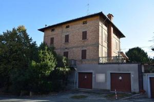 Immobile in asta di 627 m² con più di 5 locali e b